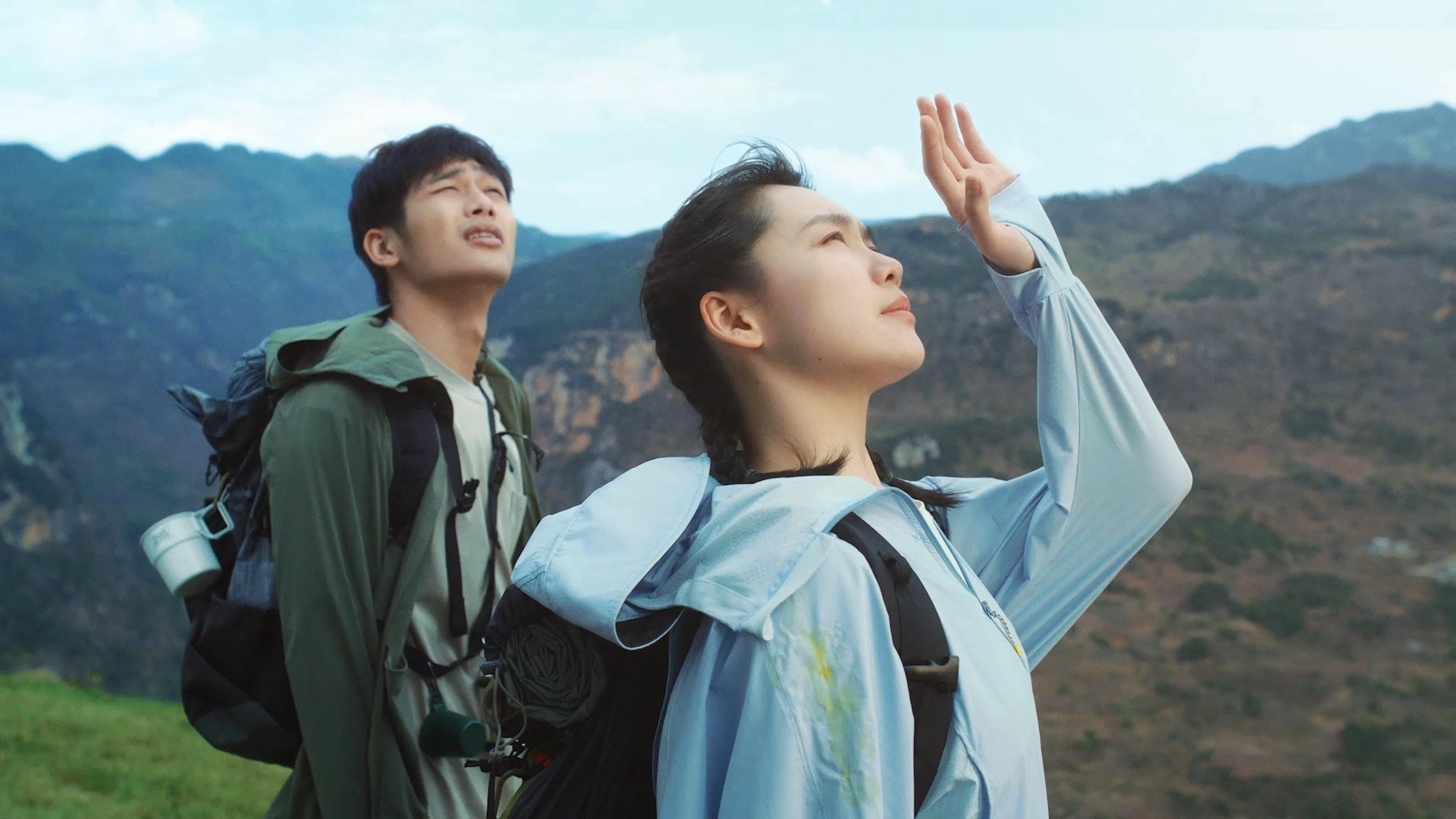 蕉下二部曲,拥抱炙热 - 名创星承品牌策划设计